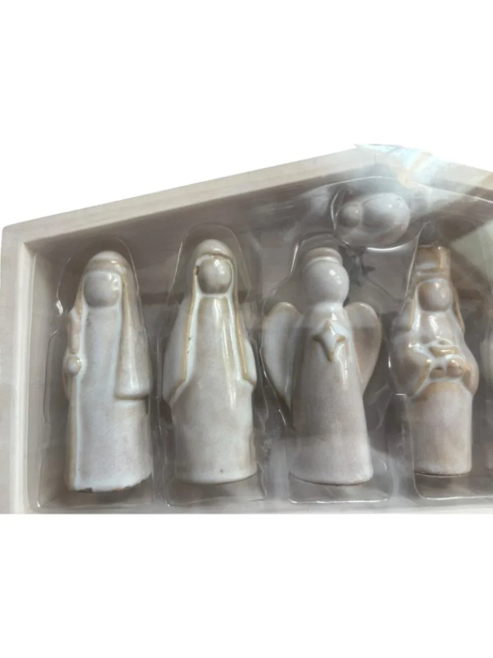 Target Wondershop 8-piece Christmas Ceramic Nativity Set, NIB